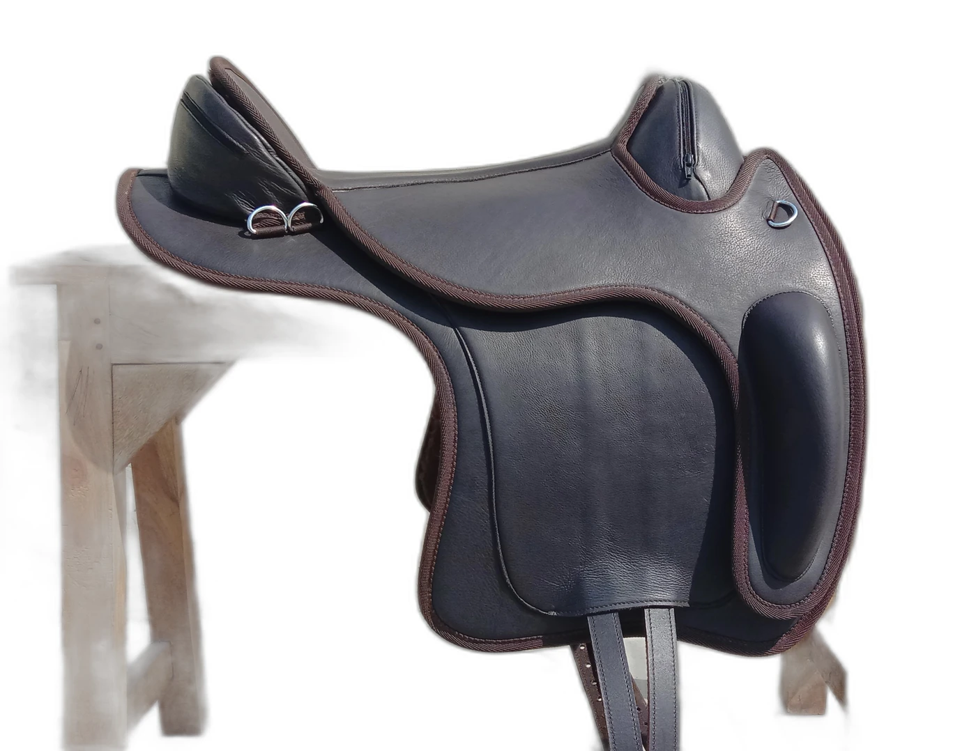 img-20211013-103518jpg WILD RACE Bareback & Treeless Saddles – B2 - Handcrafted Equestrian Saddlery