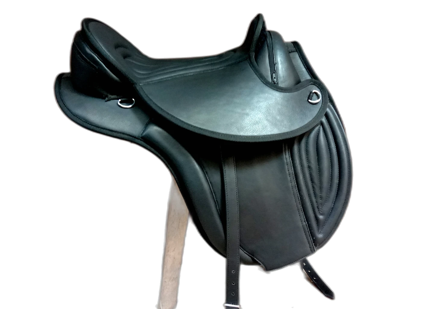 img-20220205-145645jpg WILD RACE Bareback & Treeless Saddles – B3 - Handcrafted Equestrian Saddlery