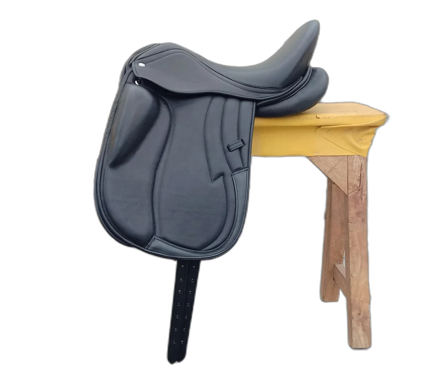 img-20221011-113246-burst01jpg WILD RACE Dressage Saddles – D 11 - Handcrafted Equestrian Saddlery
